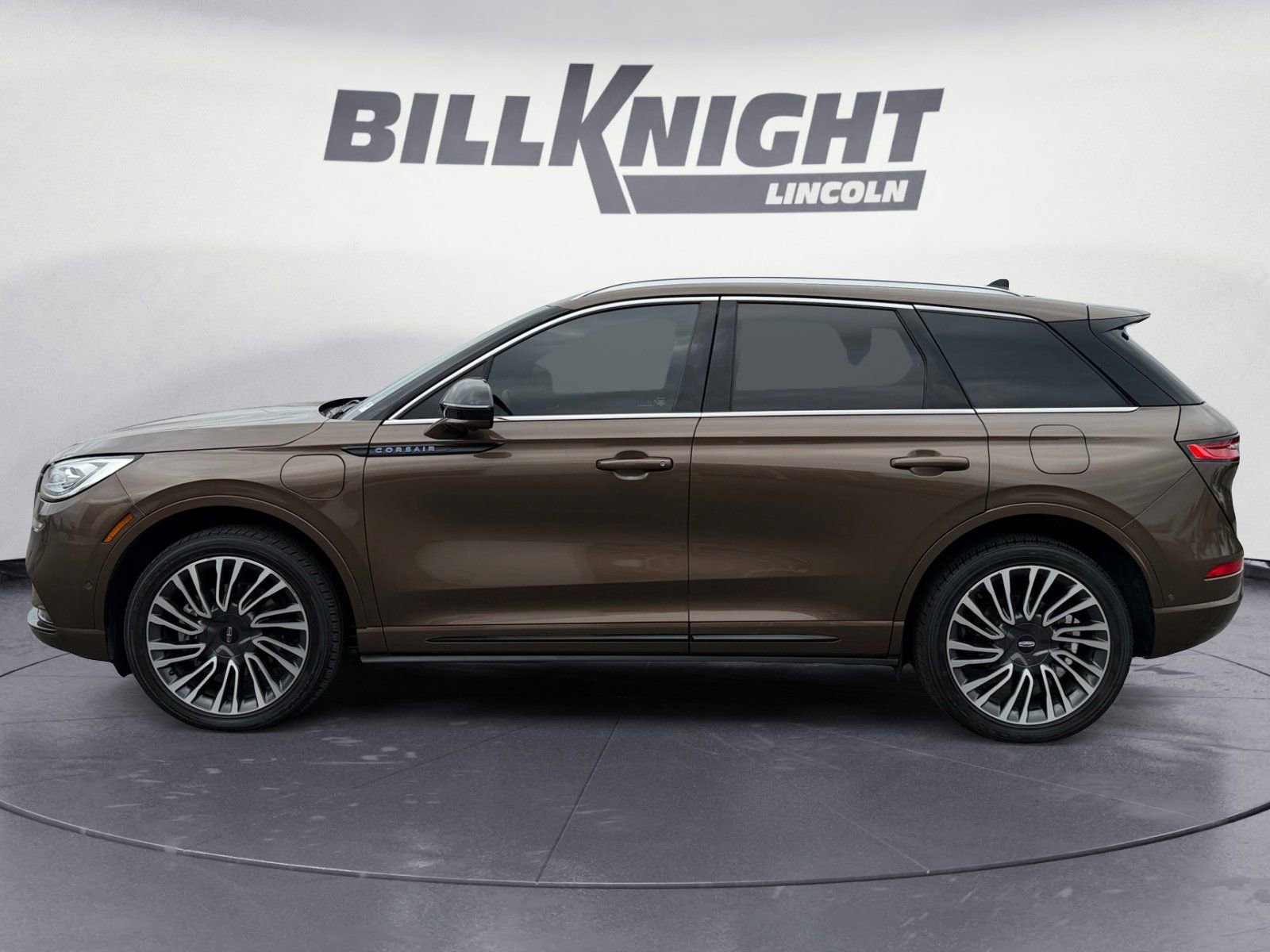 Used 2022 Lincoln Corsair Grand Touring w/ Elements Technology Bundle image 2