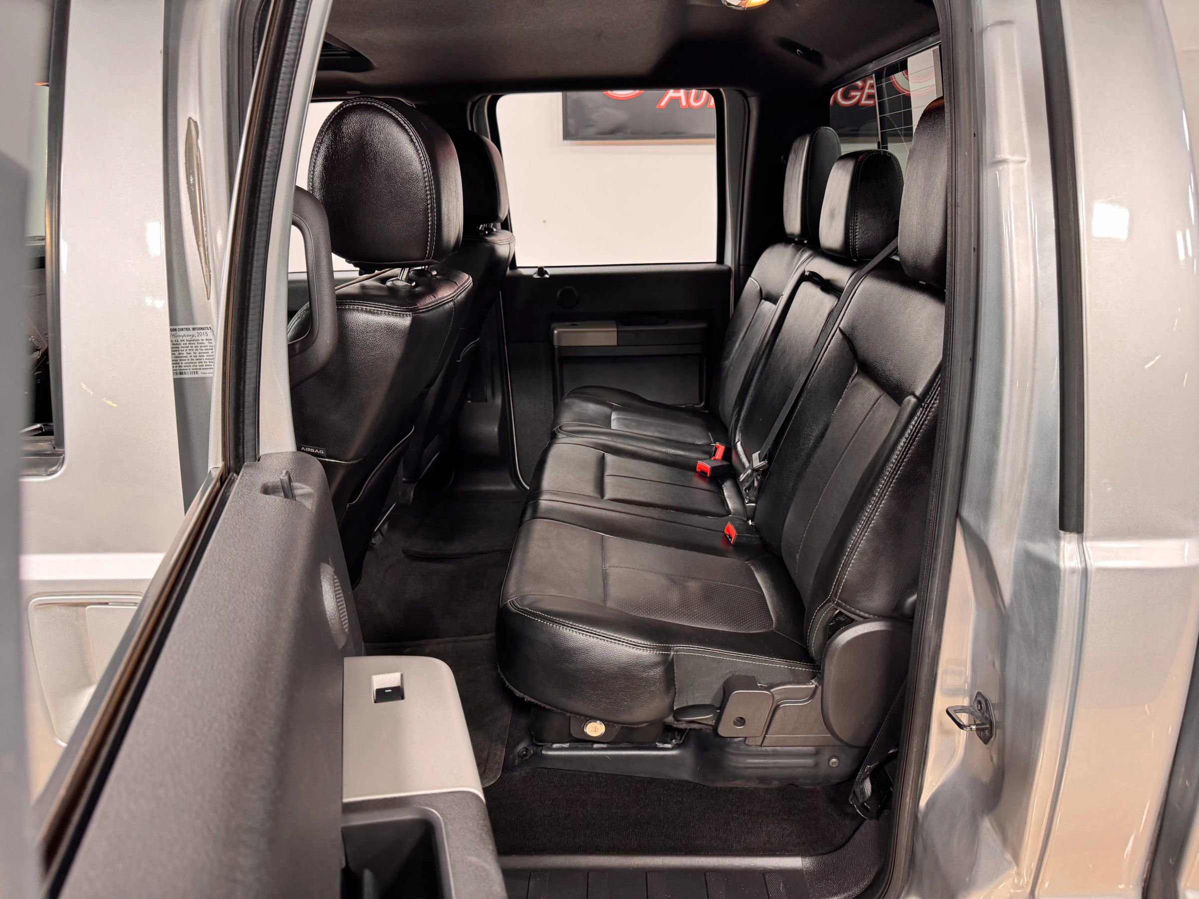 Used 2015 Ford F350 Lariat w/ Lariat Ultimate Package image 16