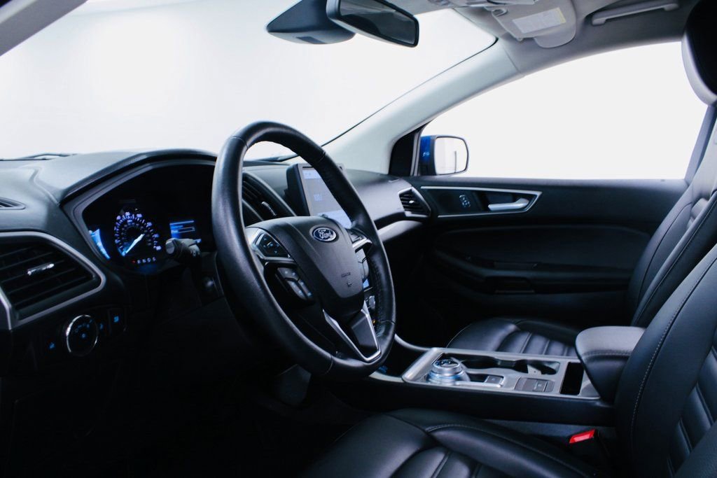 Used 2024 Ford Edge SEL image 7