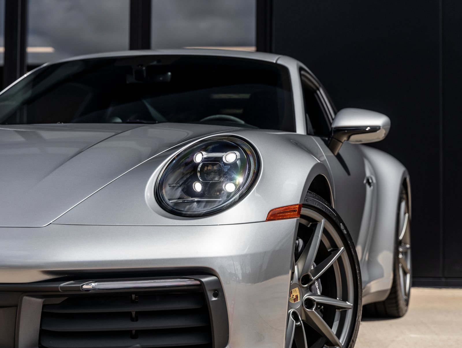 Certified 2024 Porsche 911 Carrera 4 AWD/4WD image 17