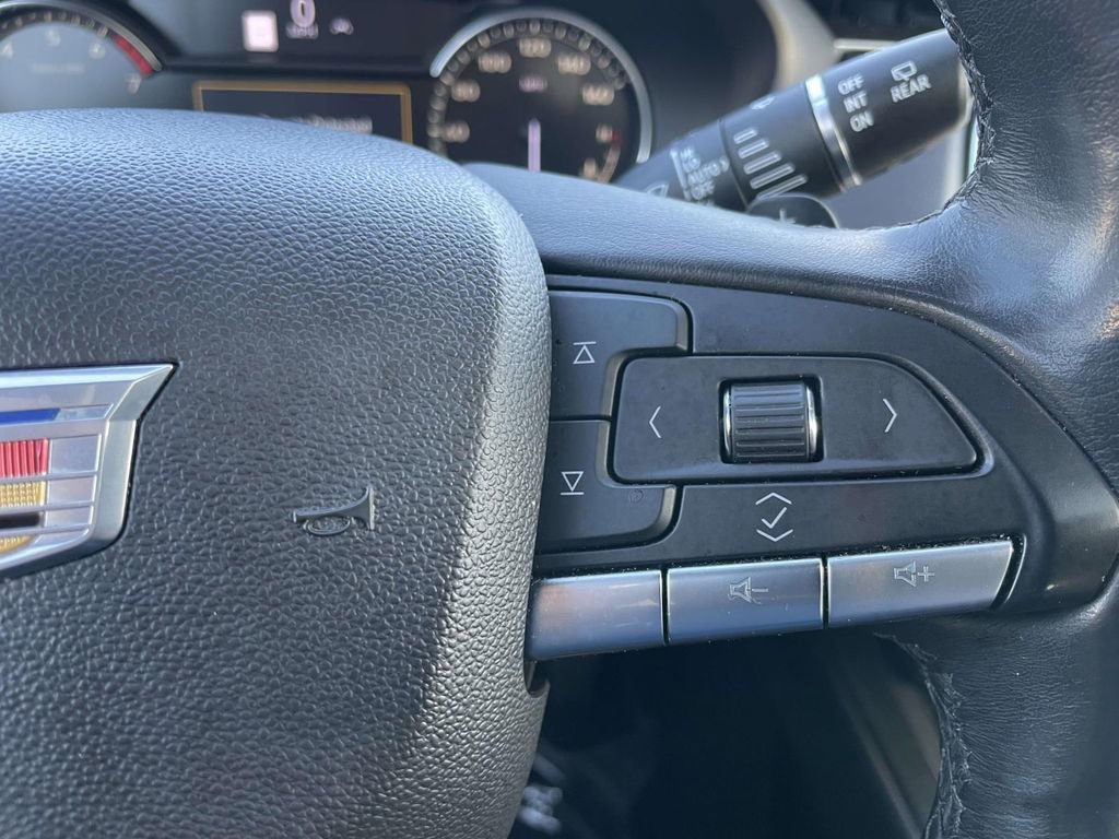 Used 2021 Cadillac XT4 Premium Luxury w/ Cold Weather Package image 35