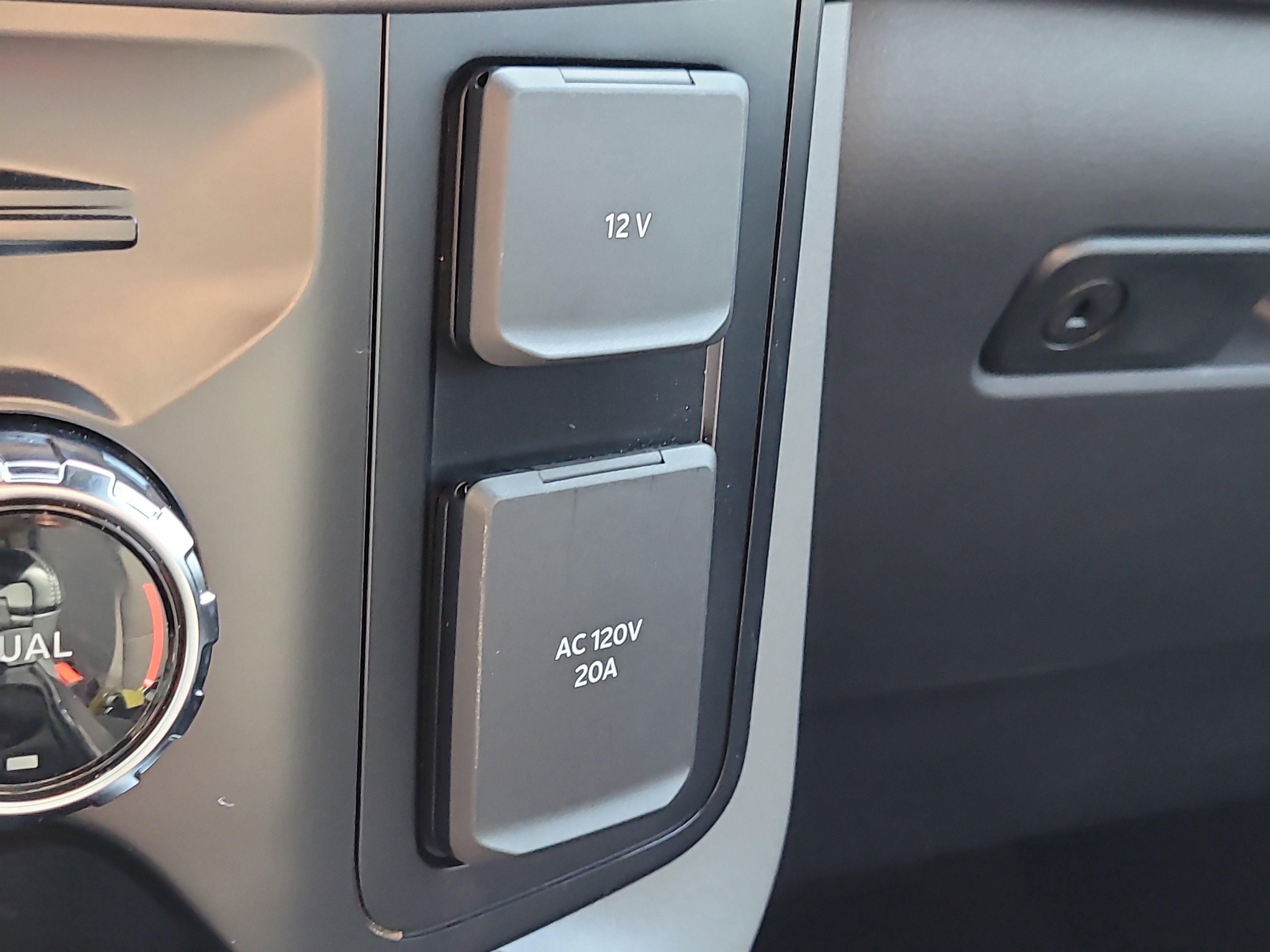 Used 2024 Ford F150 XLT w/ Equipment Group 302A MID image 28