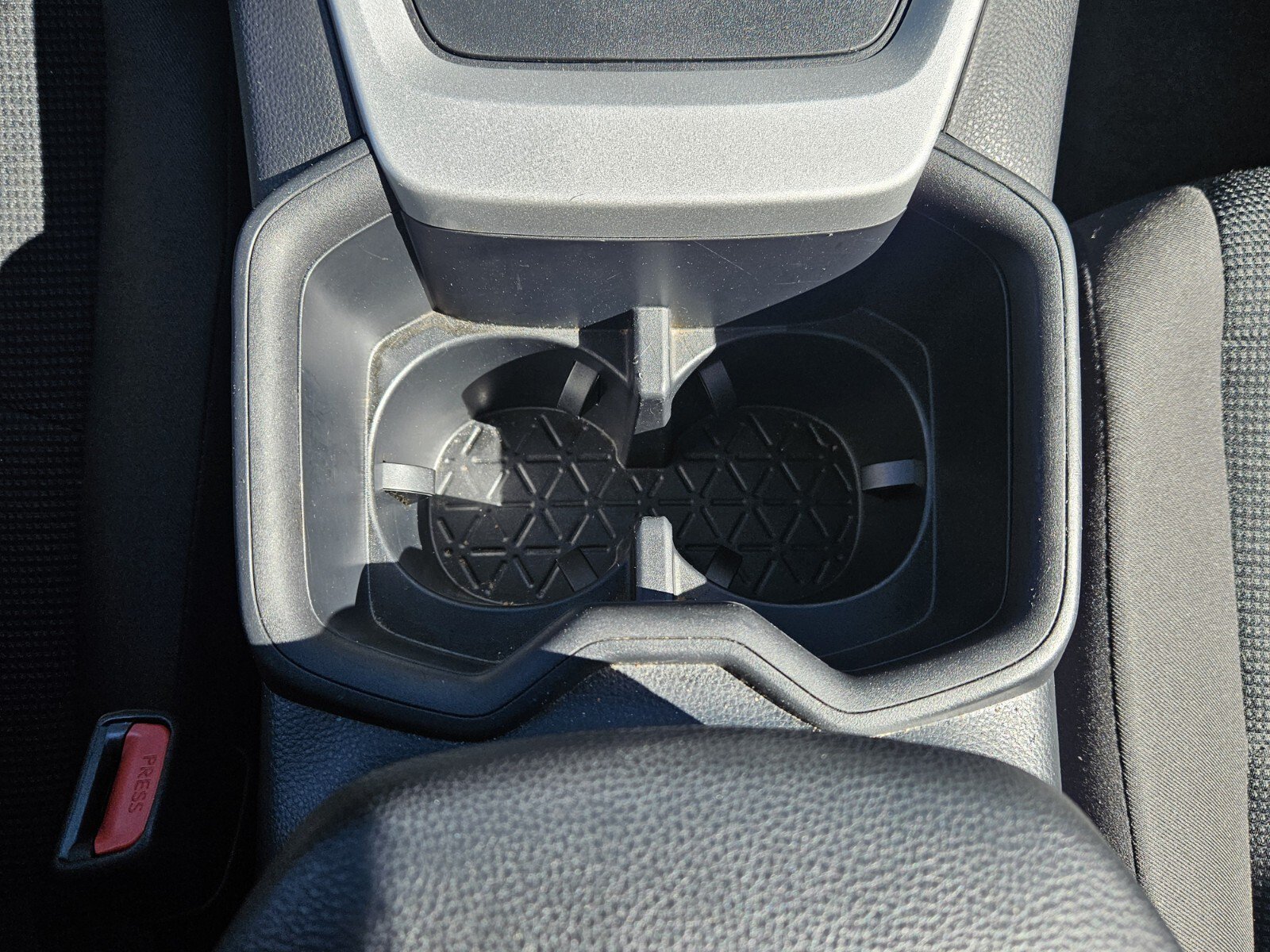 Used 2025 Toyota RAV4 LE AWD/4WD image 18