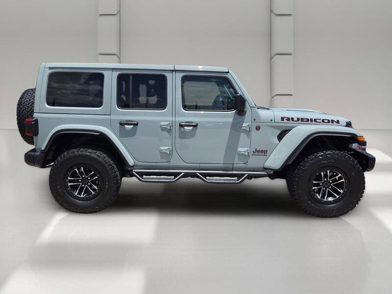 Certified 2024 Jeep Wrangler Unlimited Rubicon AWD/4WD image 6