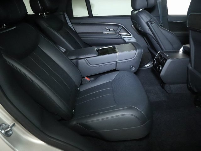 Certified 2025 Land Rover Range Rover Long Wheelbase Autobiography AWD/4WD image 29