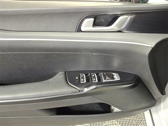 Used 2023 Kia K5 GT-Line image 15