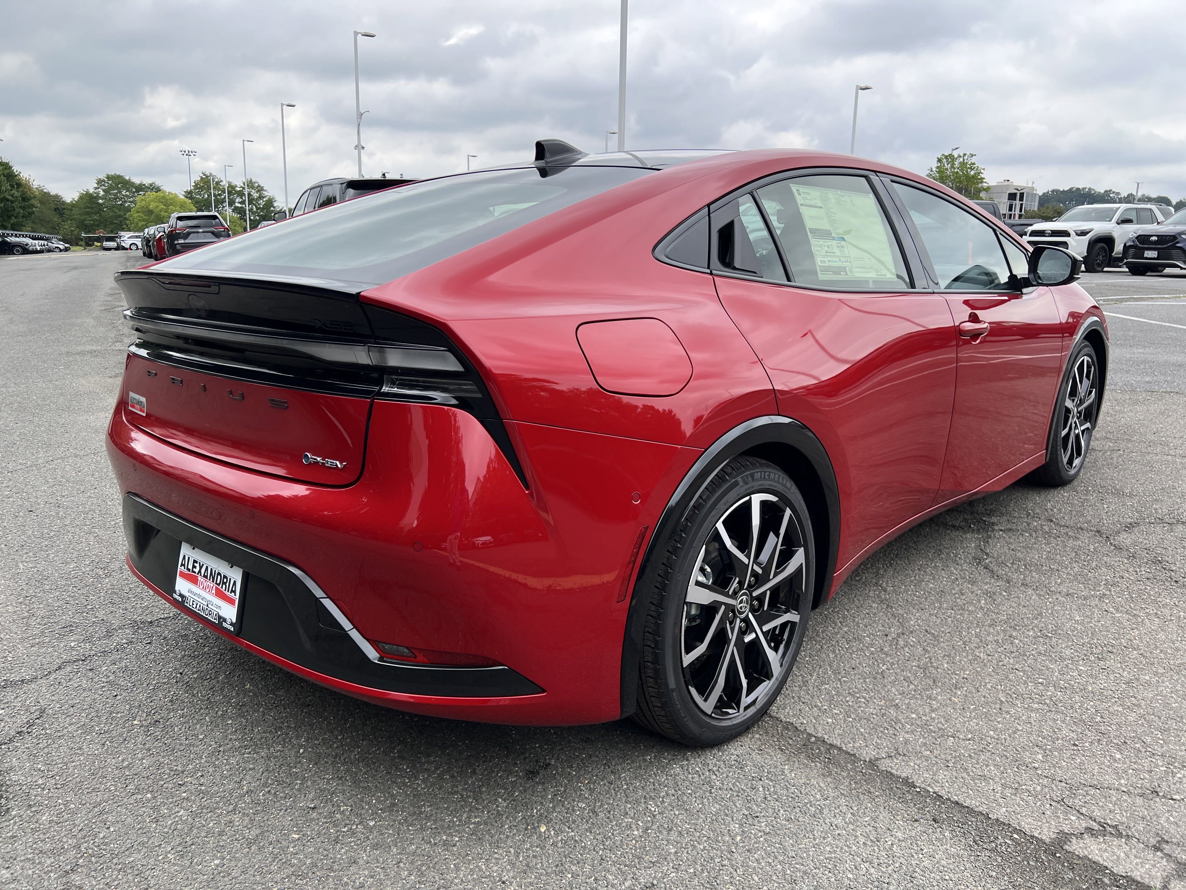 New 2026 Toyota Prius Plug-In Hybrid image 4