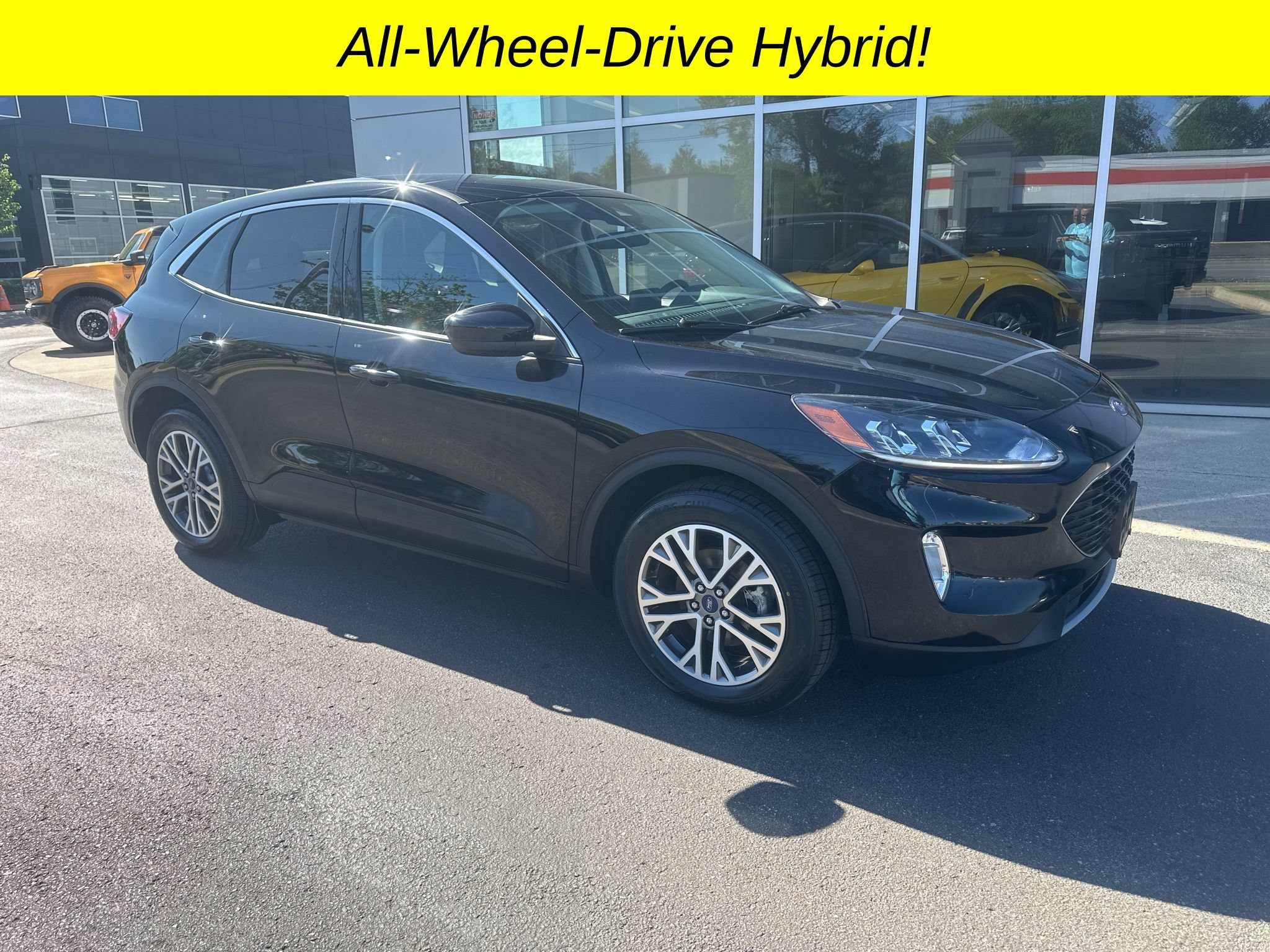 Used 2022 Ford Escape SEL AWD/4WD image 1