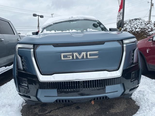 New 2025 GMC Sierra EV Denali image 2