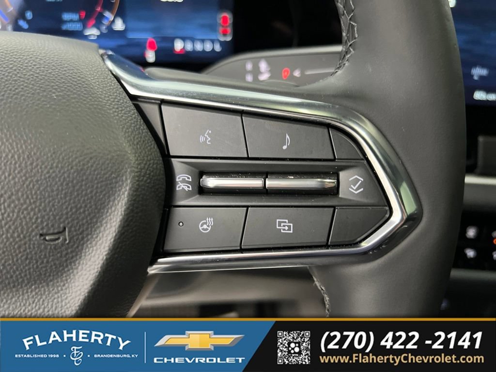 Used 2026 Chevrolet Equinox LT AWD/4WD image 24