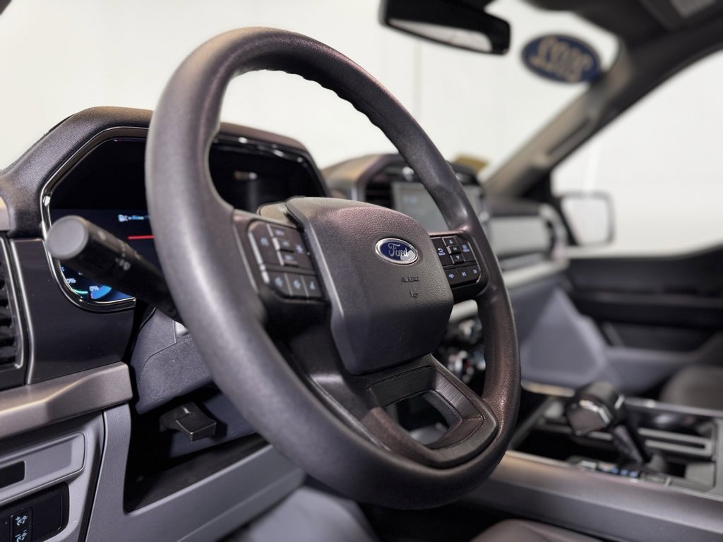 Used 2022 Ford F150 Lightning Pro image 13