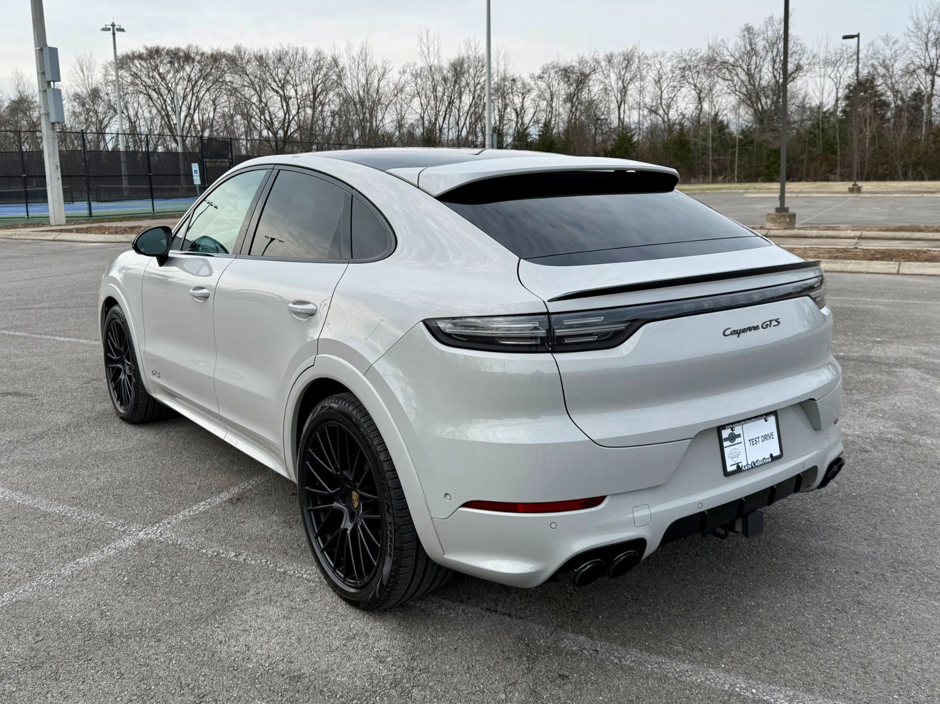 Used 2022 Porsche Cayenne GTS image 4