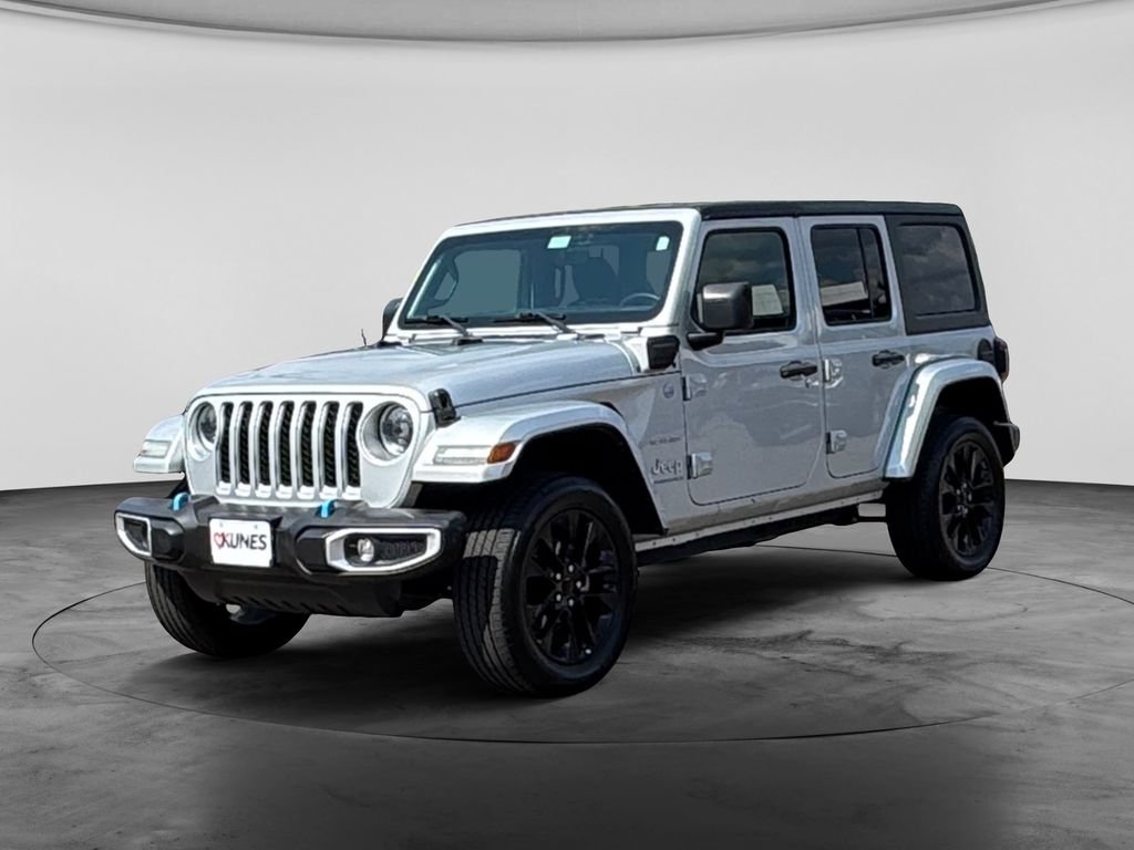 Used 2023 Jeep Wrangler Unlimited Sahara AWD/4WD image 4