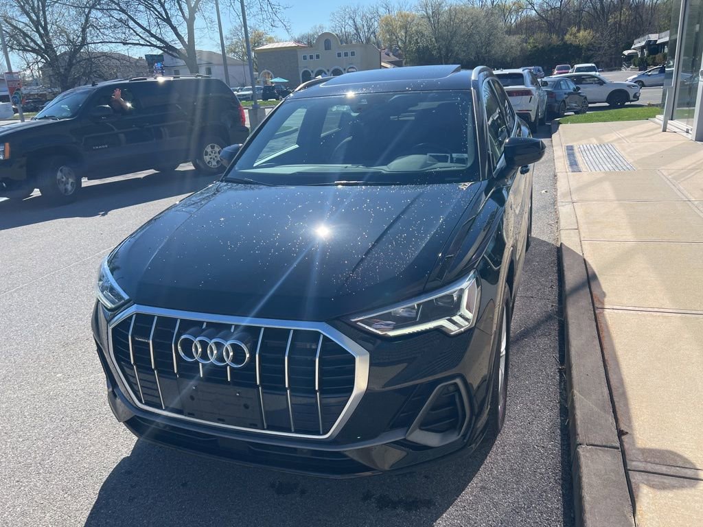 Used 2023 Audi Q3 2.0T Premium w/ Convenience Package image 45