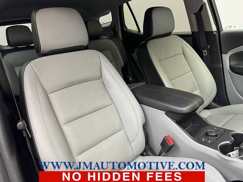 Used 2024 GMC Terrain SLT AWD/4WD image 20