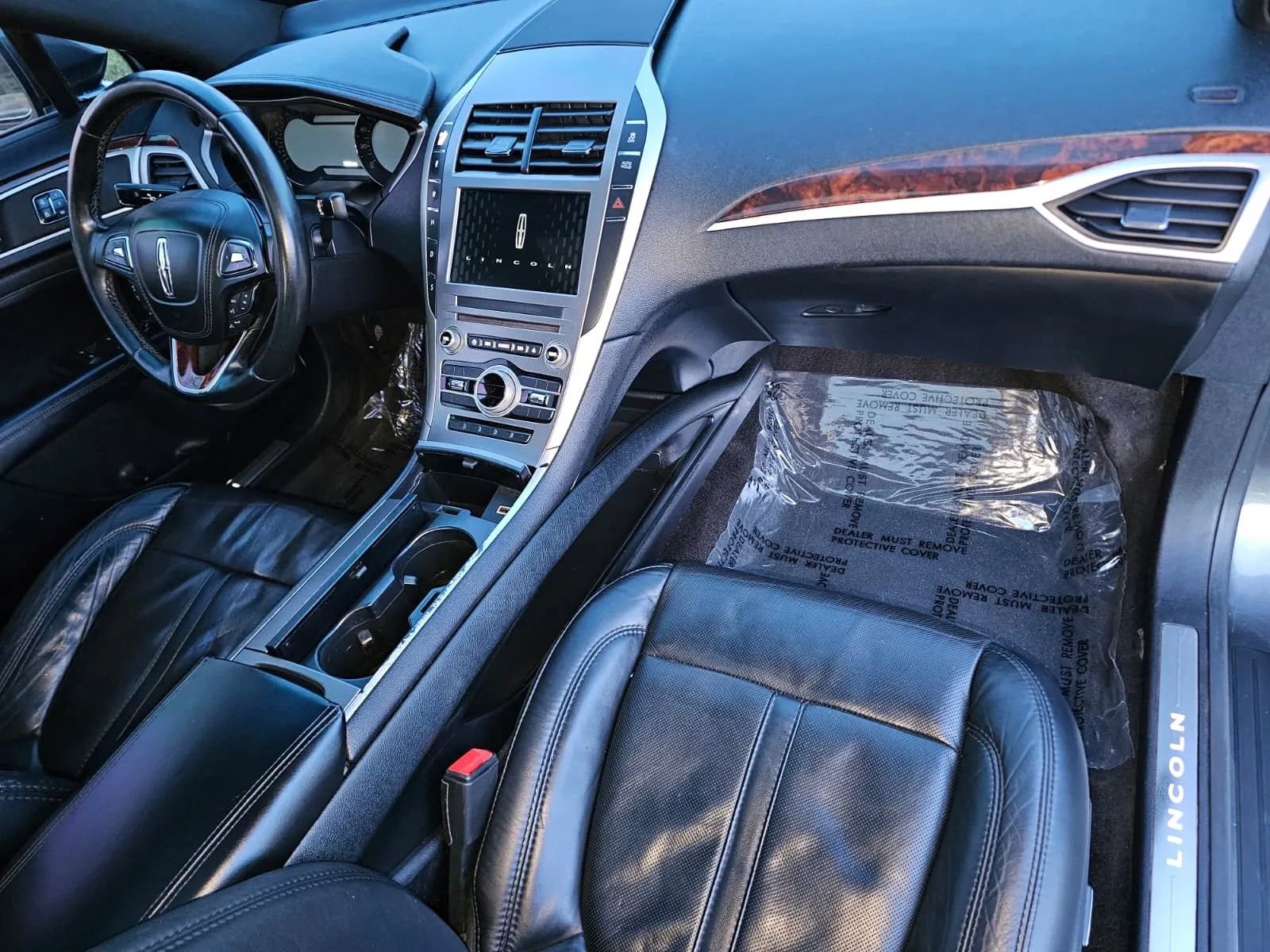 Used 2017 Lincoln MKZ Reserve w/ Climate Package image 10