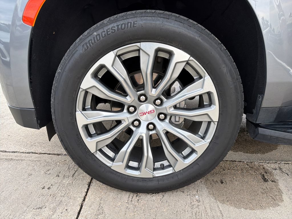 Certified 2022 GMC Yukon Denali RWD image 34