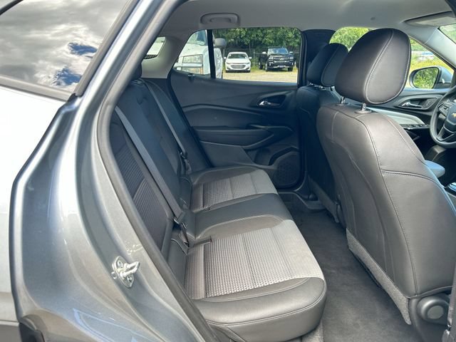 Used 2025 Chevrolet Trax LT FWD image 24