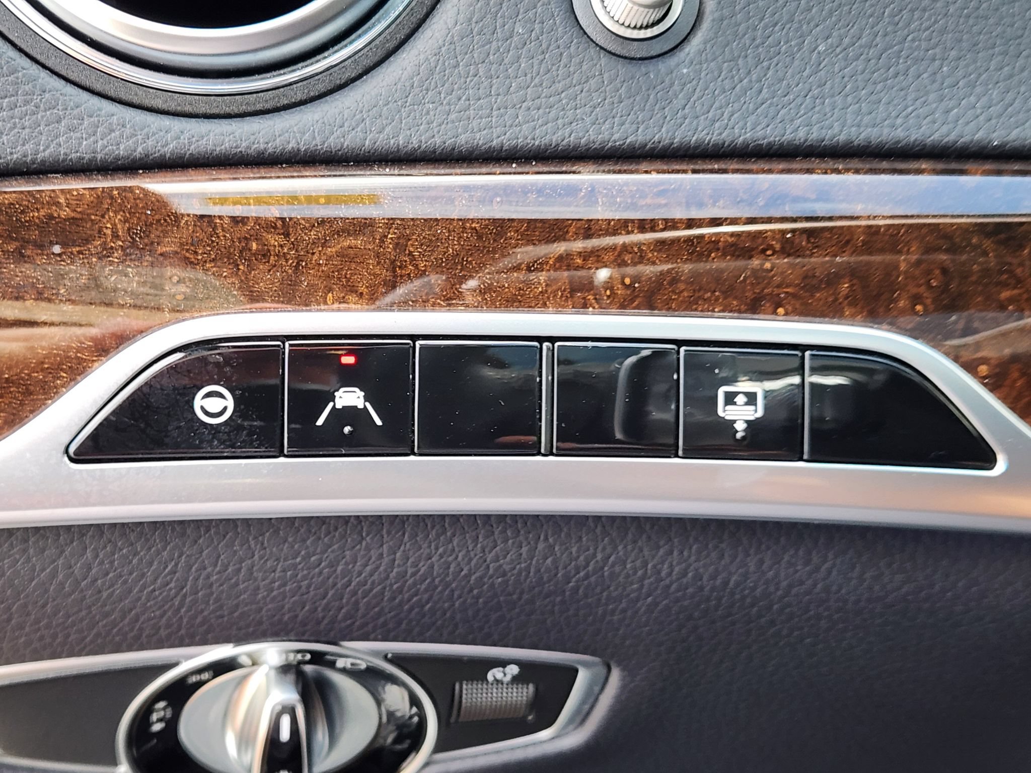 Used 2018 Mercedes-Benz S 560 4MATIC Sedan image 21