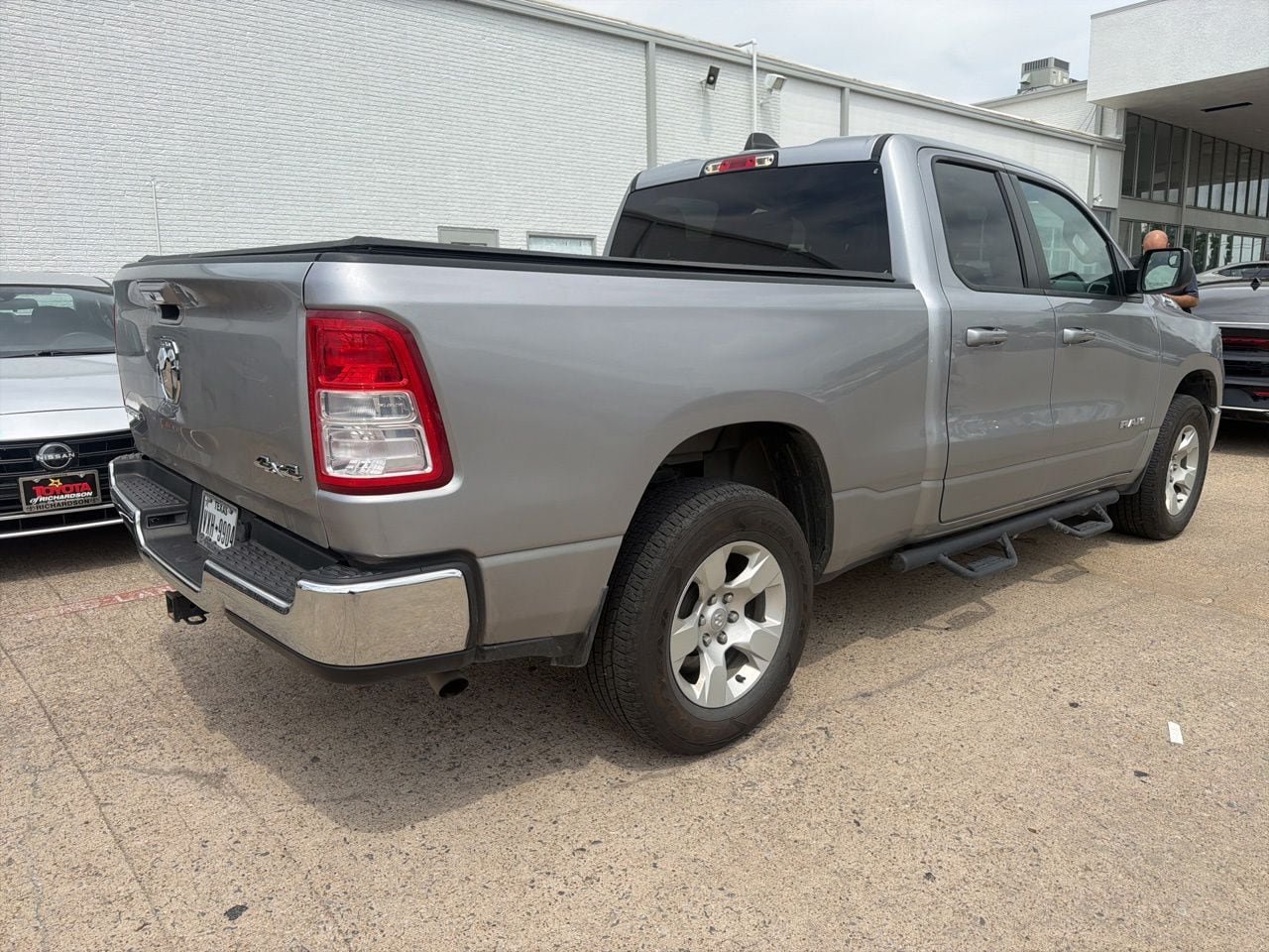 Used 2021 RAM 1500 Big Horn AWD/4WD image 3