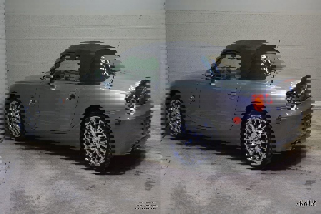 Used 2004 BMW Z4 2.5i image 19