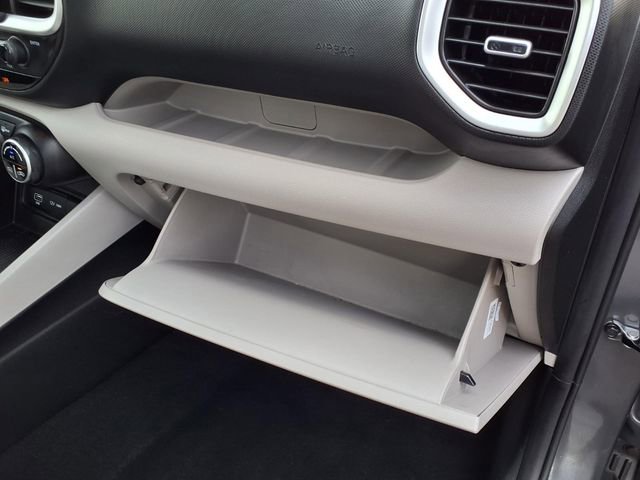Used 2025 Hyundai Venue SEL FWD image 99