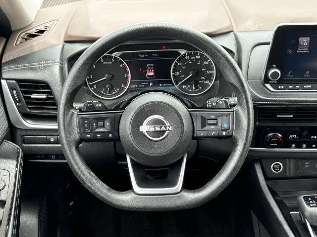 Used 2023 Nissan Rogue SV FWD image 23