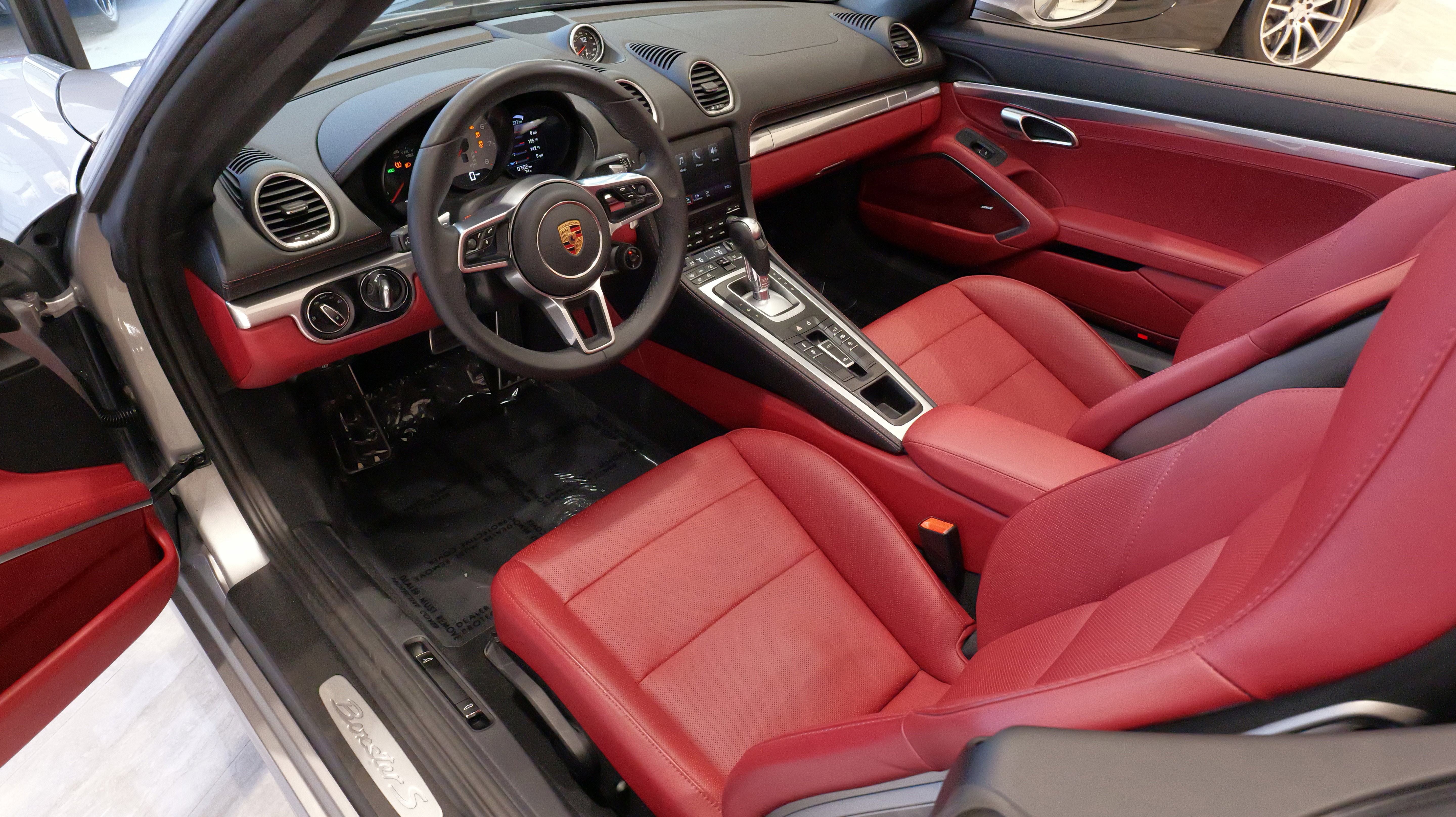 Used 2024 Porsche 718 Boxster S image 28