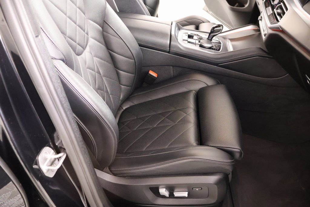 Used 2023 BMW X6 xDrive40i image 15