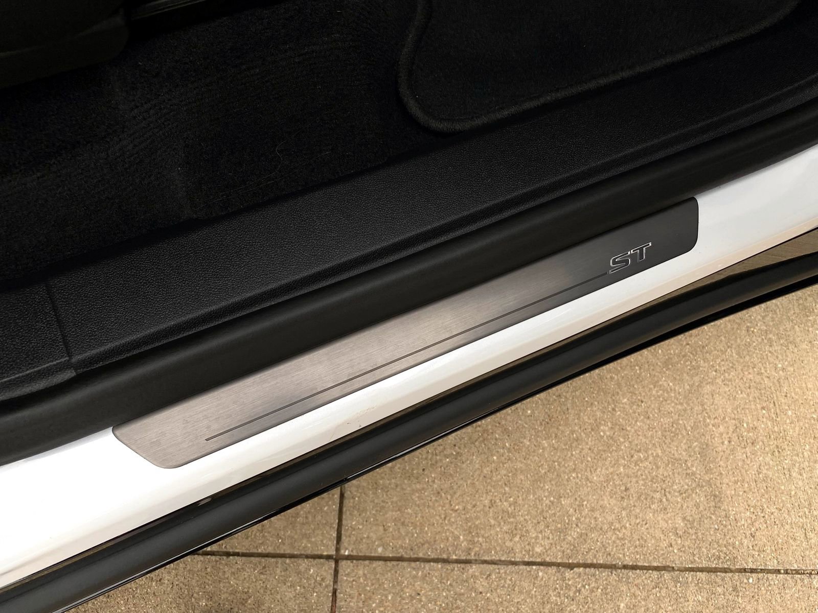 Used 2025 Buick Enclave Sport Touring FWD image 14