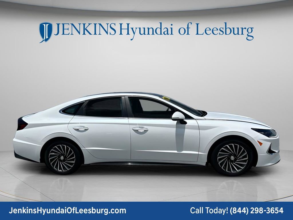 Used 2021 Hyundai Sonata Limited FWD image 3