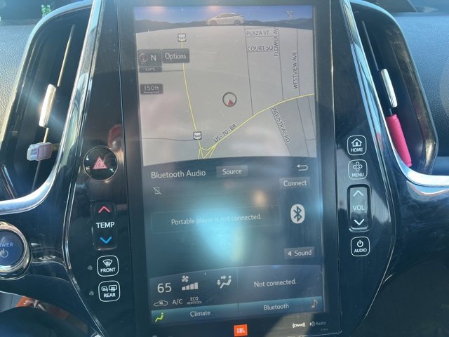 Used 2018 Toyota Prius Four Touring w/ Premium Convenience Package image 4