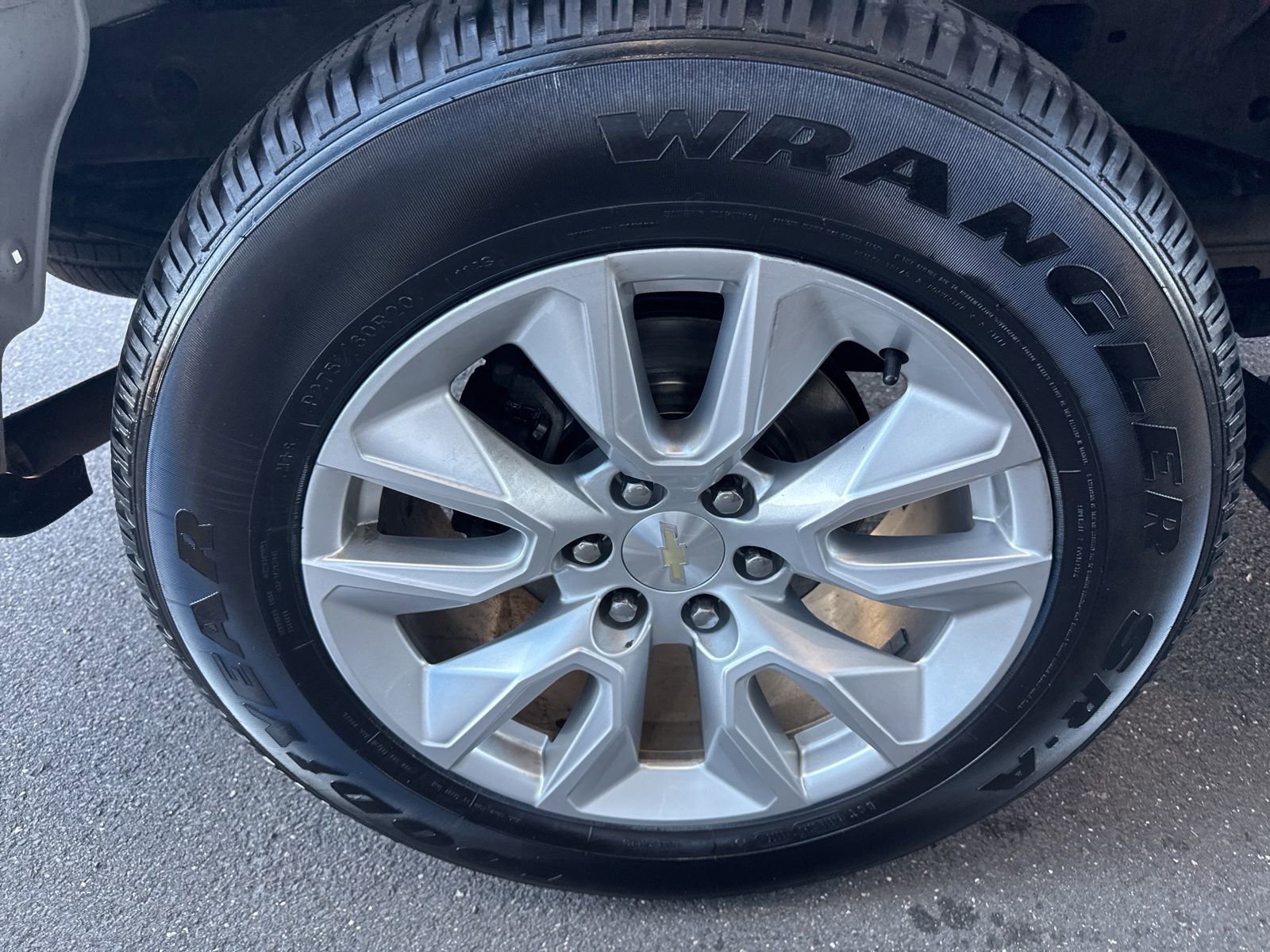 Used 2021 Chevrolet Silverado 1500 Custom image 13