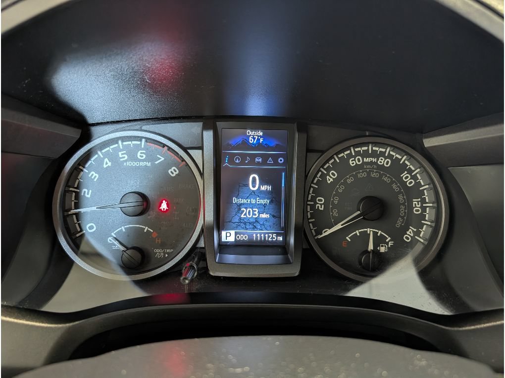 Used 2017 Toyota Tacoma TRD Off-Road w/ Tow Package AWD/4WD image 16