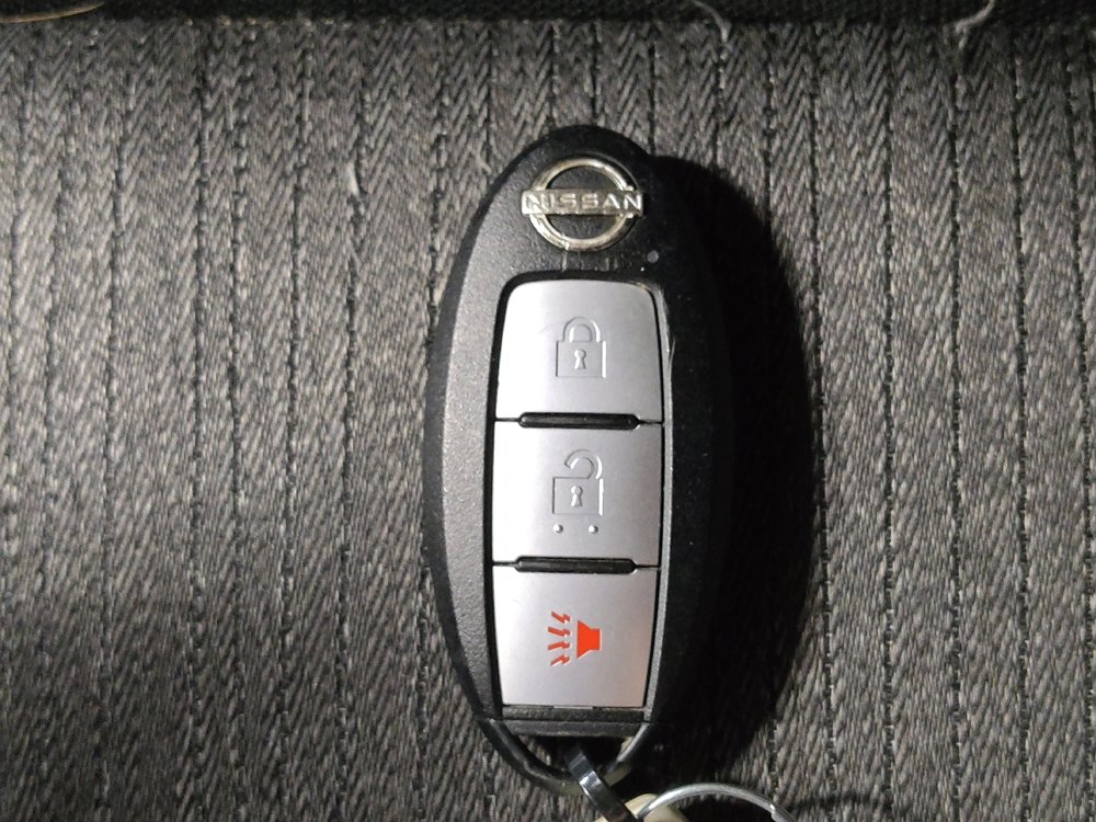 Used 2022 Nissan Rogue S FWD image 32