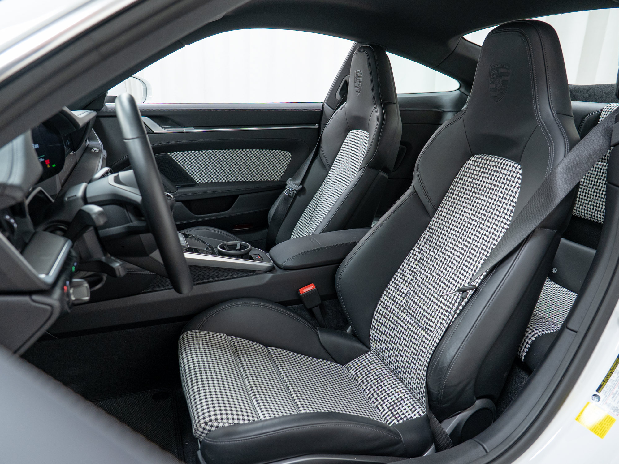 Certified 2024 Porsche 911 Carrera S RWD image 5
