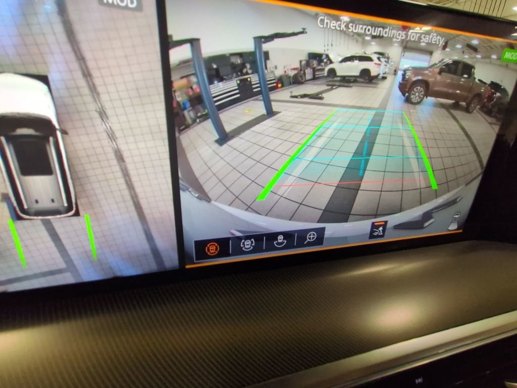 New 2026 INFINITI QX80 Luxe w/ Cargo Package image 7