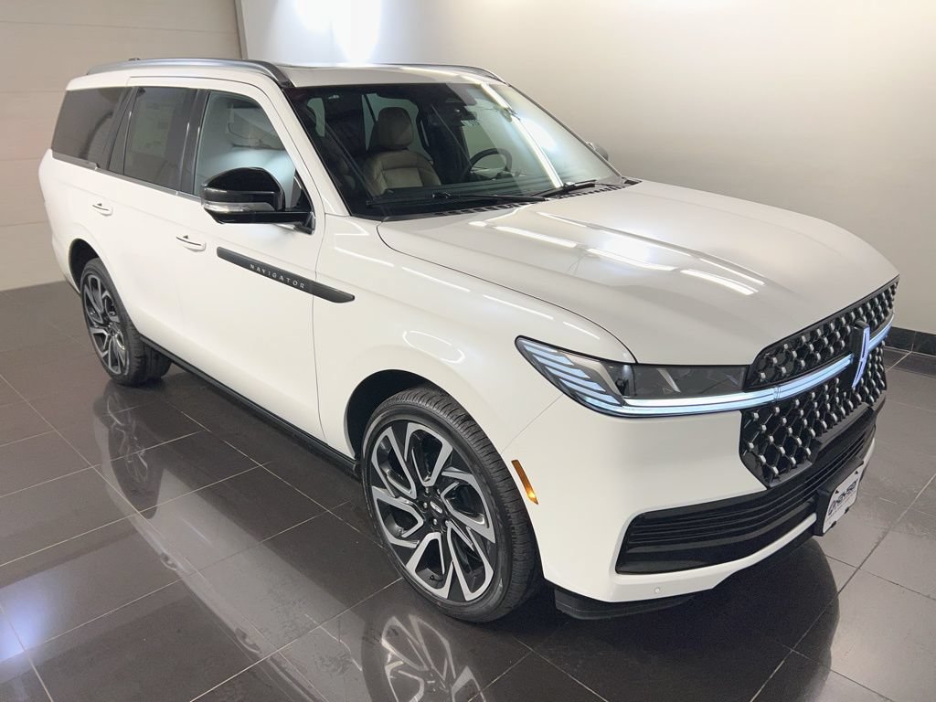 New 2026 Lincoln Navigator Black Label AWD/4WD image 1