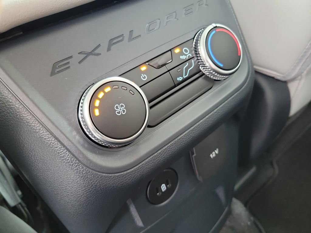 New 2026 Ford Explorer Active image 32