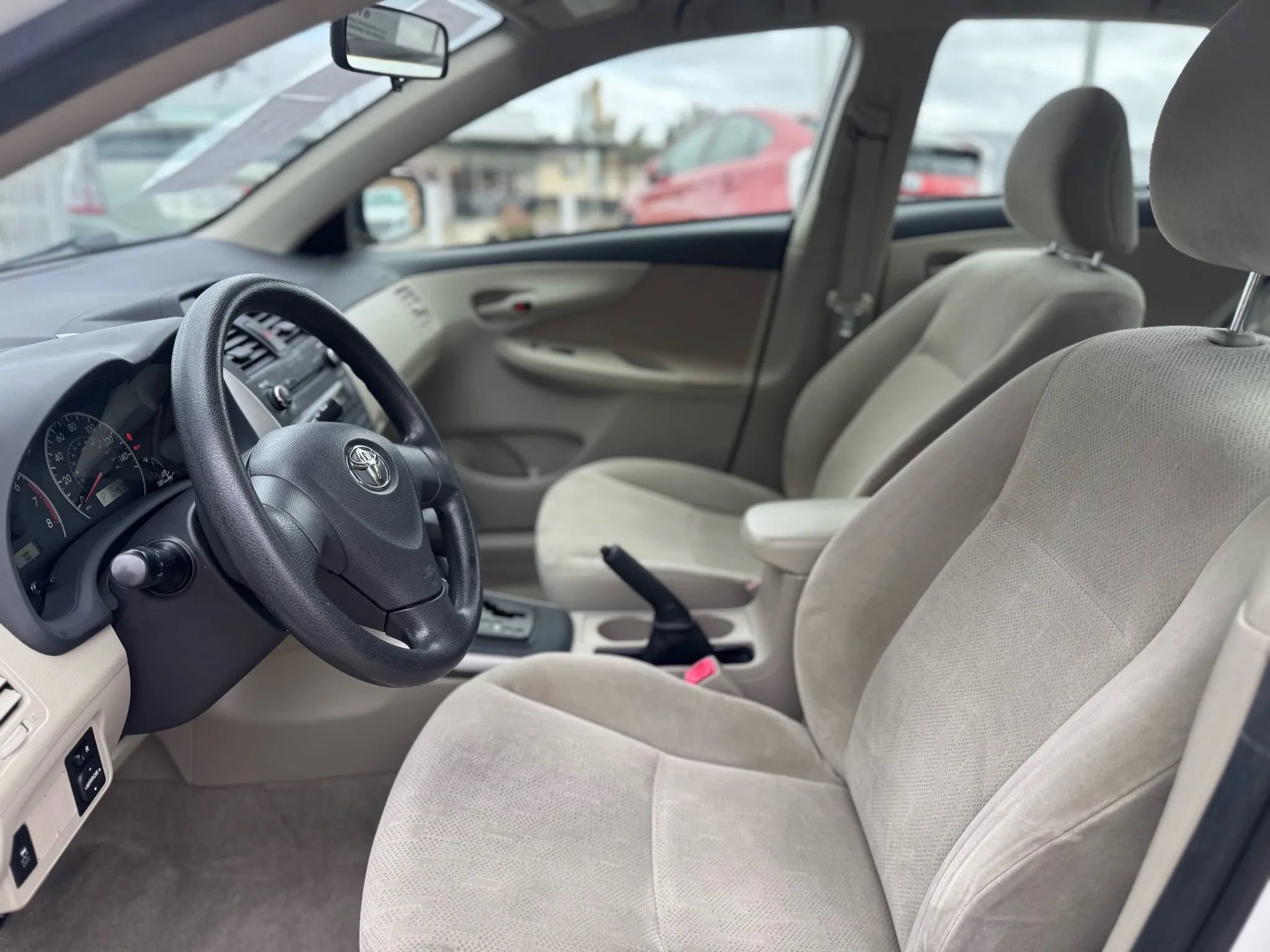 Used 2013 Toyota Corolla L image 10