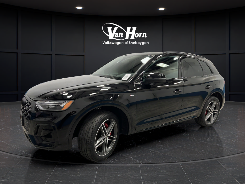 Used 2024 Audi Q5 e Premium Plus w/ Premium Plus Package AWD/4WD image 3