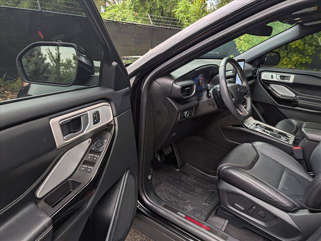 Used 2024 Ford Explorer ST w/ Equipment Group 401A AWD/4WD image 31