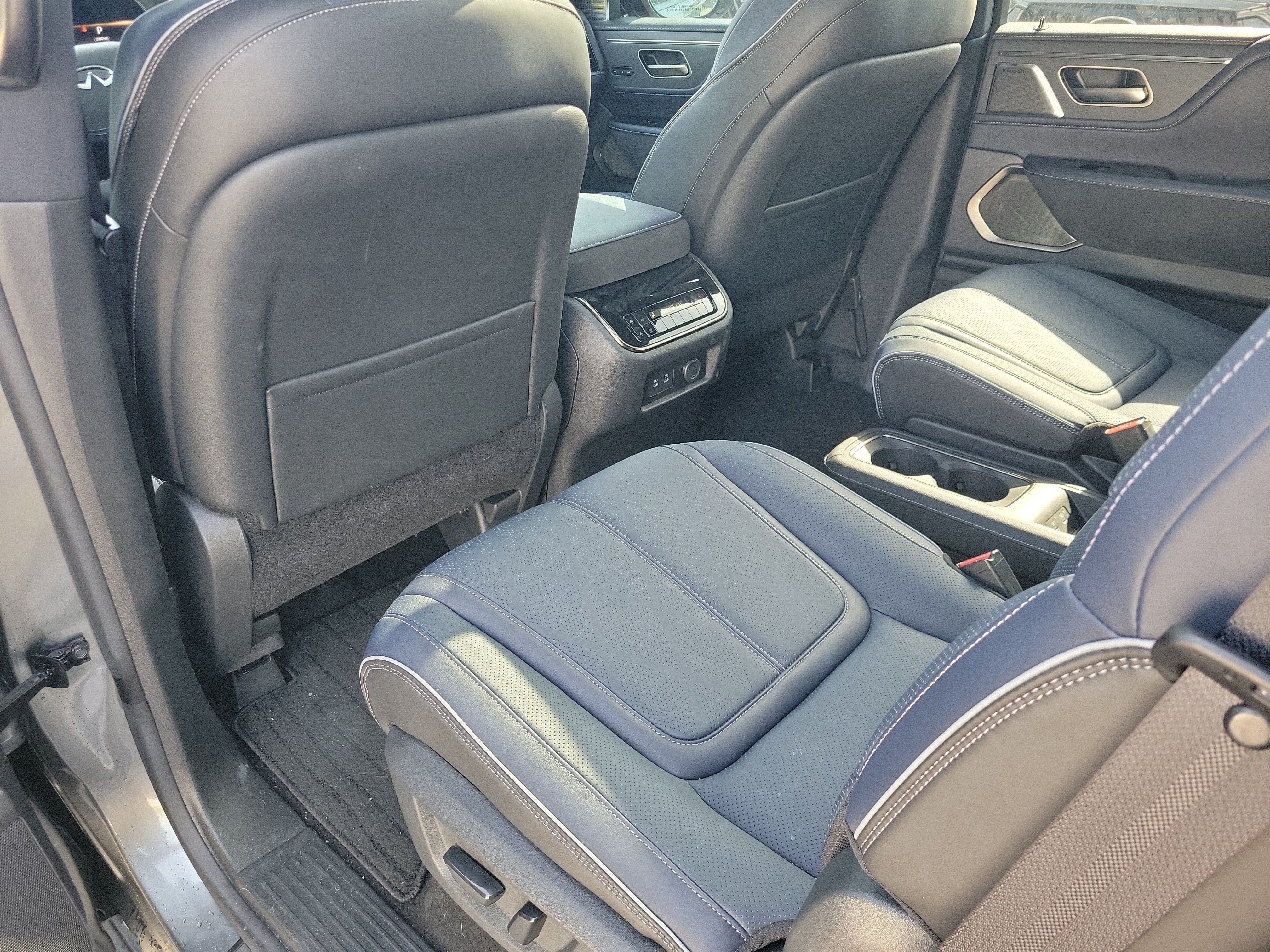 Certified 2026 INFINITI QX80 4WD w/ Sport Exterior Package image 46