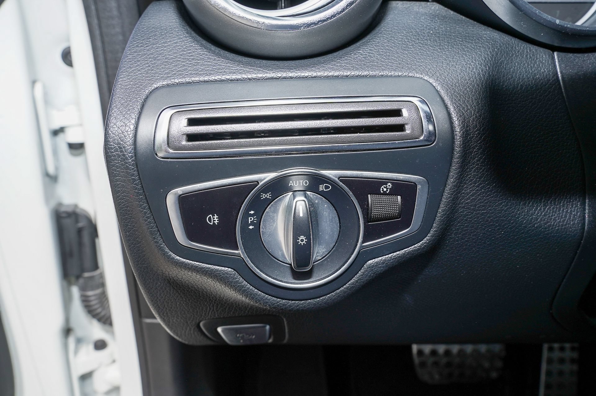 Used 2019 Mercedes-Benz C 300 Coupe image 28