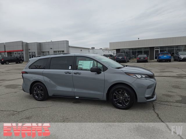 New 2026 Toyota Sienna XSE image 2