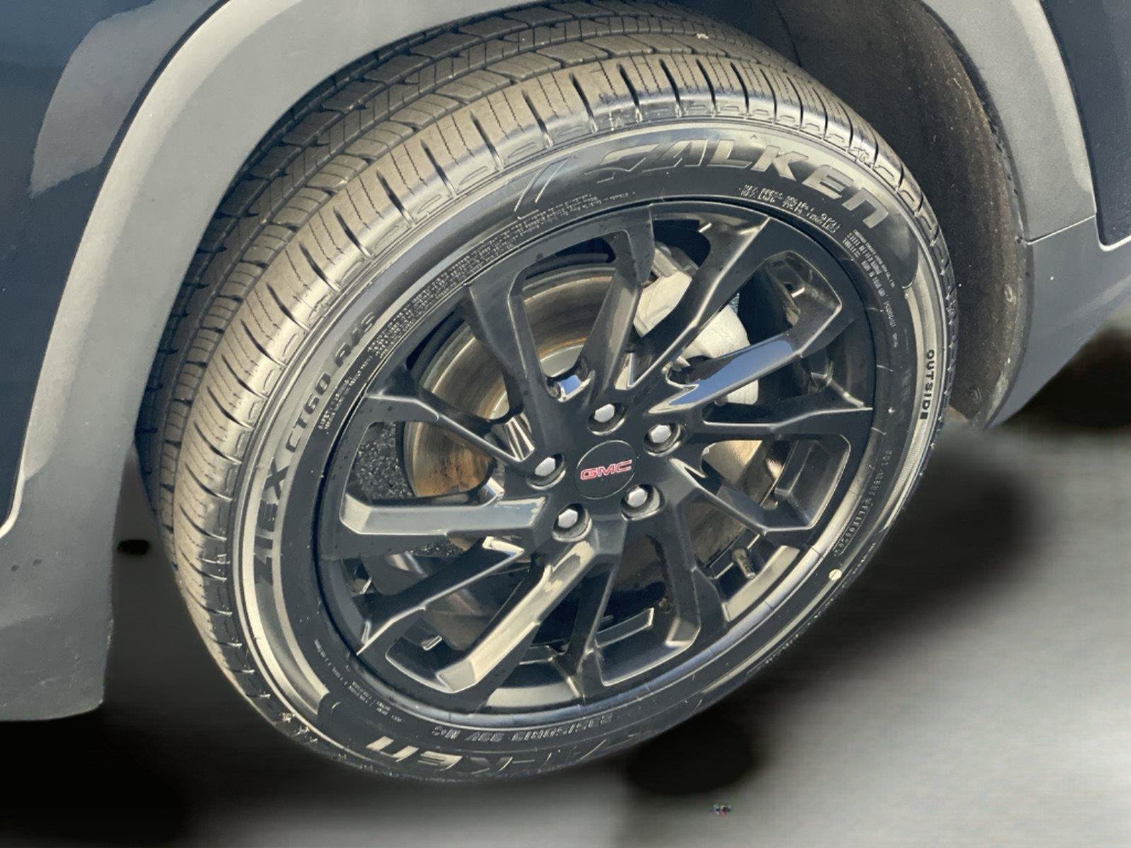 Used 2024 GMC Terrain SLT w/ Elevation Edition AWD/4WD image 38