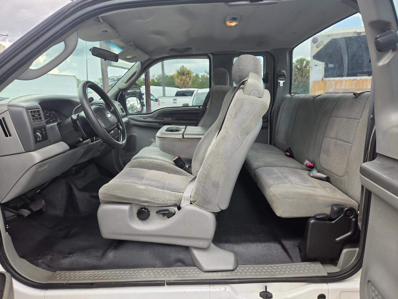 Used 2003 Ford F250 XLT RWD image 8
