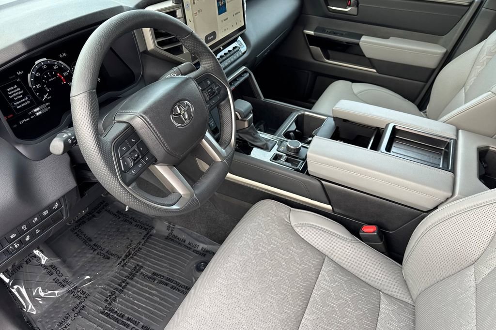 Used 2025 Toyota Tundra Limited image 12