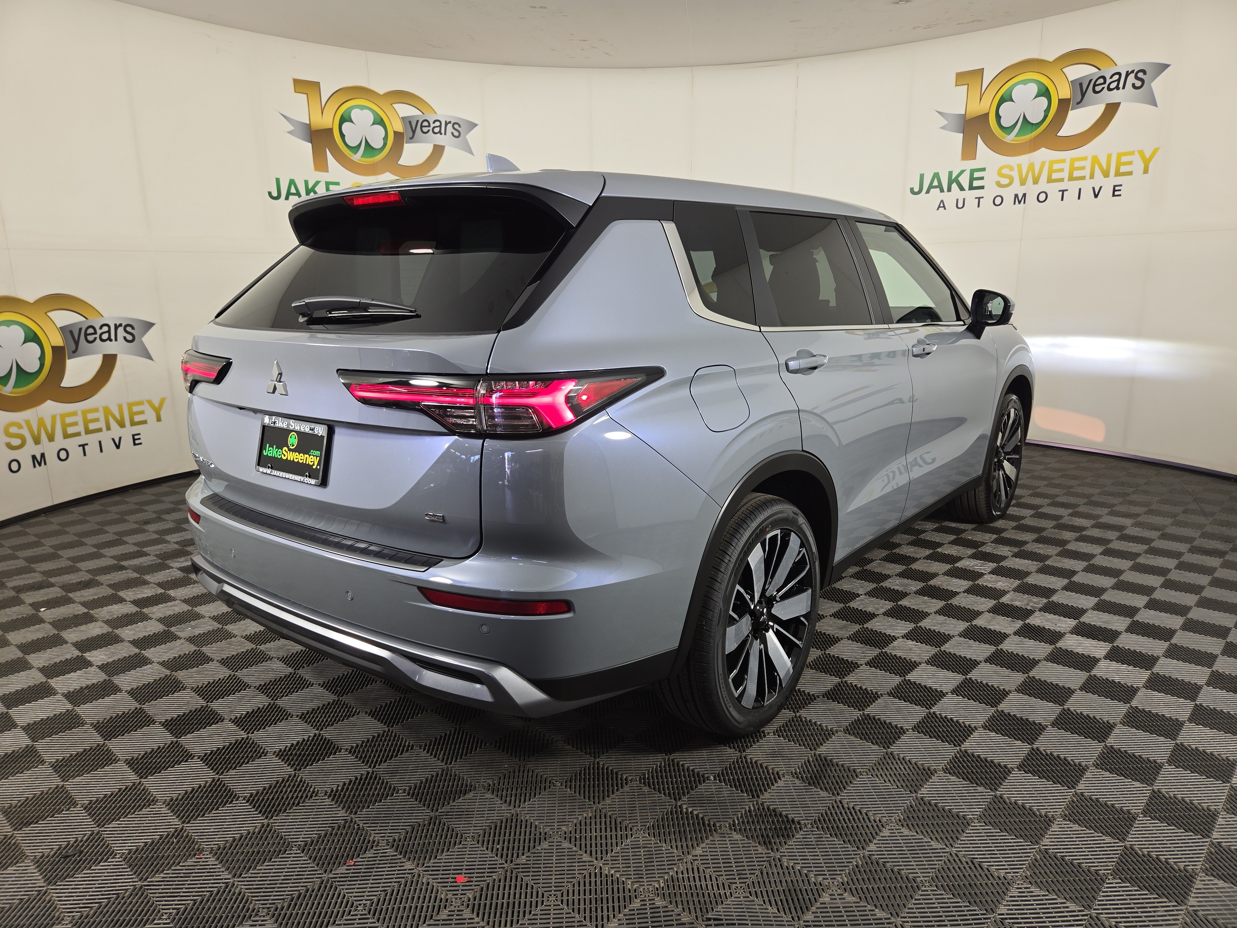 New 2026 Mitsubishi Outlander SE FWD image 7