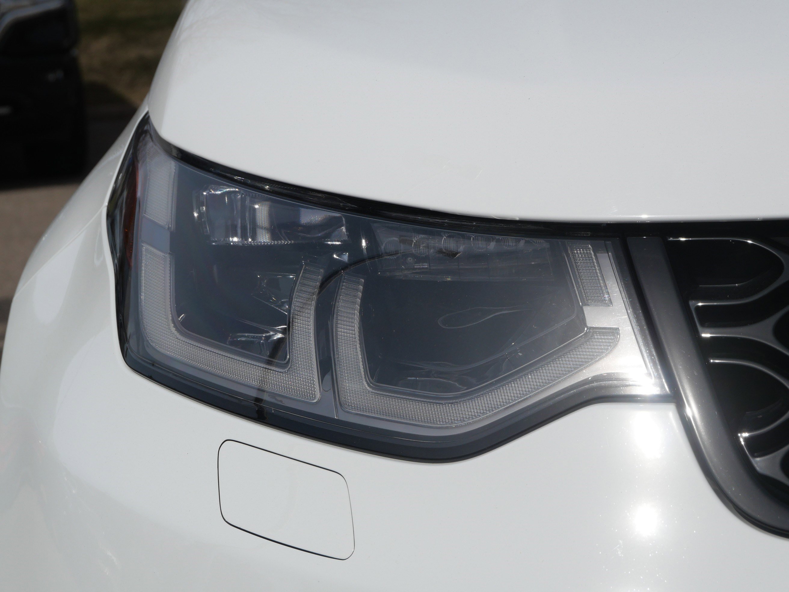 Certified 2024 Land Rover Discovery Sport S image 9